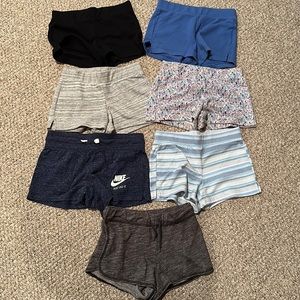 Girls size 8 old navy shorts sold together